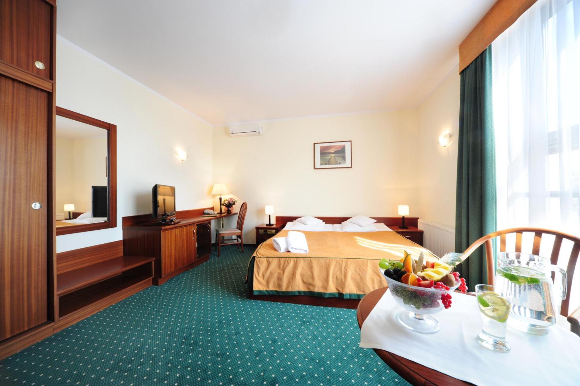 Hotel T&T Poznaň Exteriér fotografie